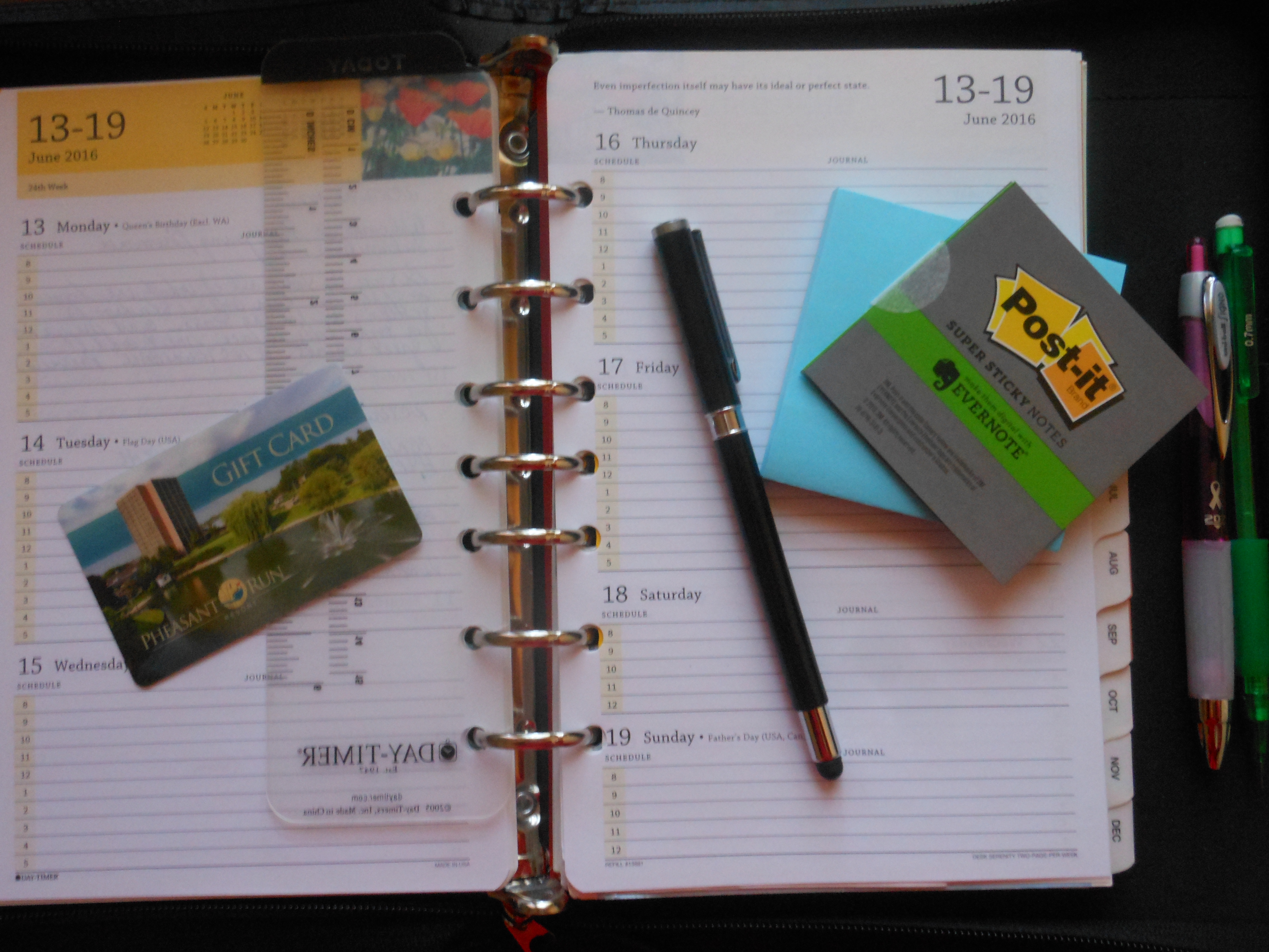 Prepping and planning for more seasonal socials with our paper planners and project managers. Be sure to like, comment and subscribe for more detailed posts. Season 7: ONWARD...